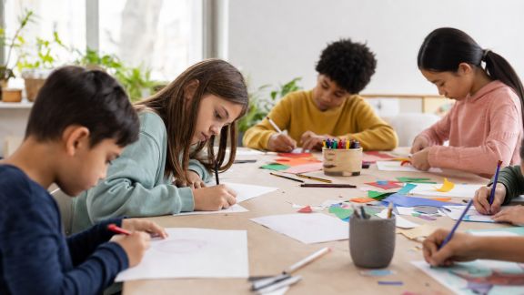 Favoriser la créativité dans le parcours éducatif : idées et conseils pratiques