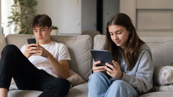 Comprendre et accompagner la gestion des écrans chez les adolescents