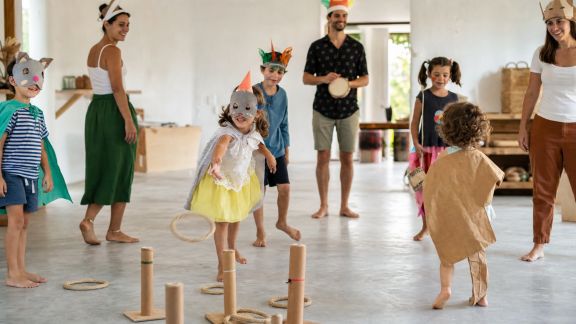 Mettre en place un carnaval maison avec jeux, déguisements et défilés